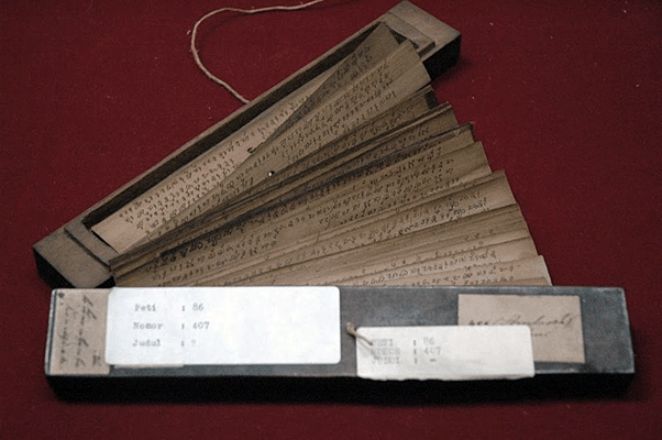 Сунданская рукопись рассказывает об истории батика.